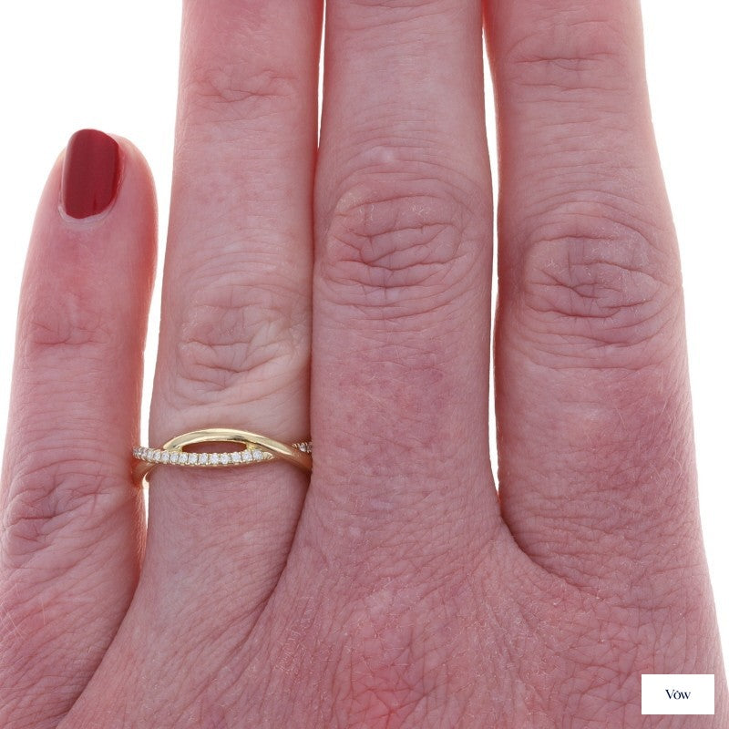 David Yurman Infinity Band — 0.19ct Round Diamond, 18k Yellow Gold — Authentic Pre-Owned