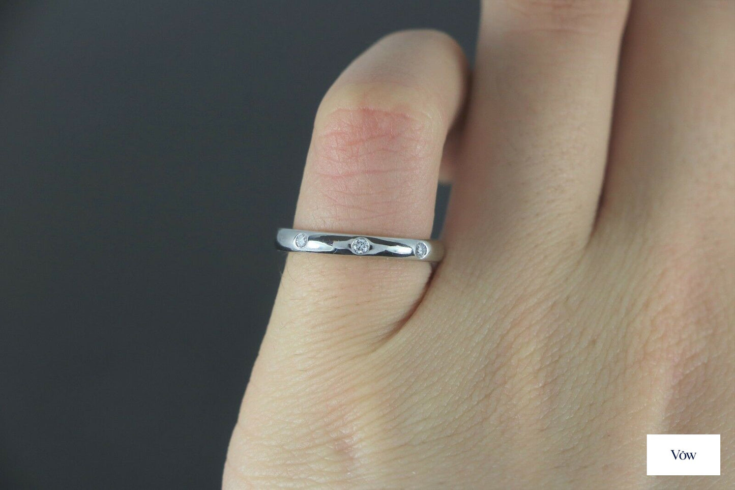 Van Cleef & Arpels Tendrement Étoiles — 0.06ct Platinum Band — Authentic Pre-Owned