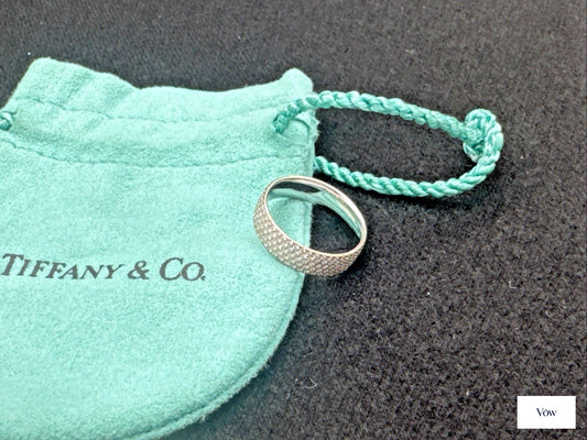 Tiffany & Co. Diamond Engagement Ring — 0.90ct, 18K White Gold — Authentic Pre-Owned