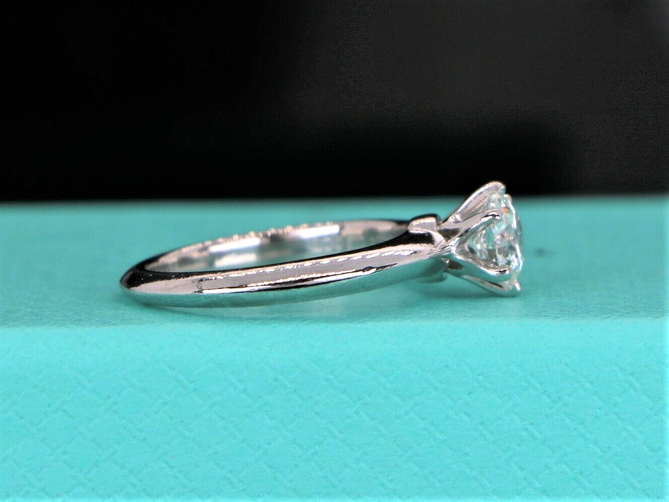 0.90ct Round Brilliant Diamond Engagement Ring — GIA Certified, Platinum