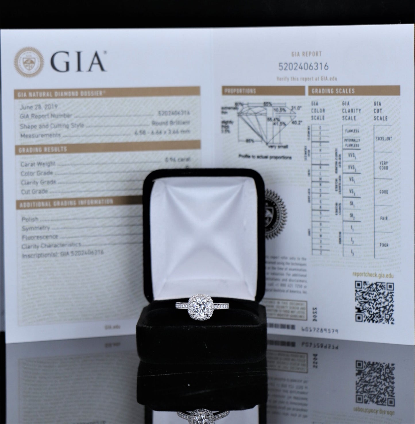 0.96ct Round Brilliant Diamond Engagement Ring — GIA Certified, Platinum