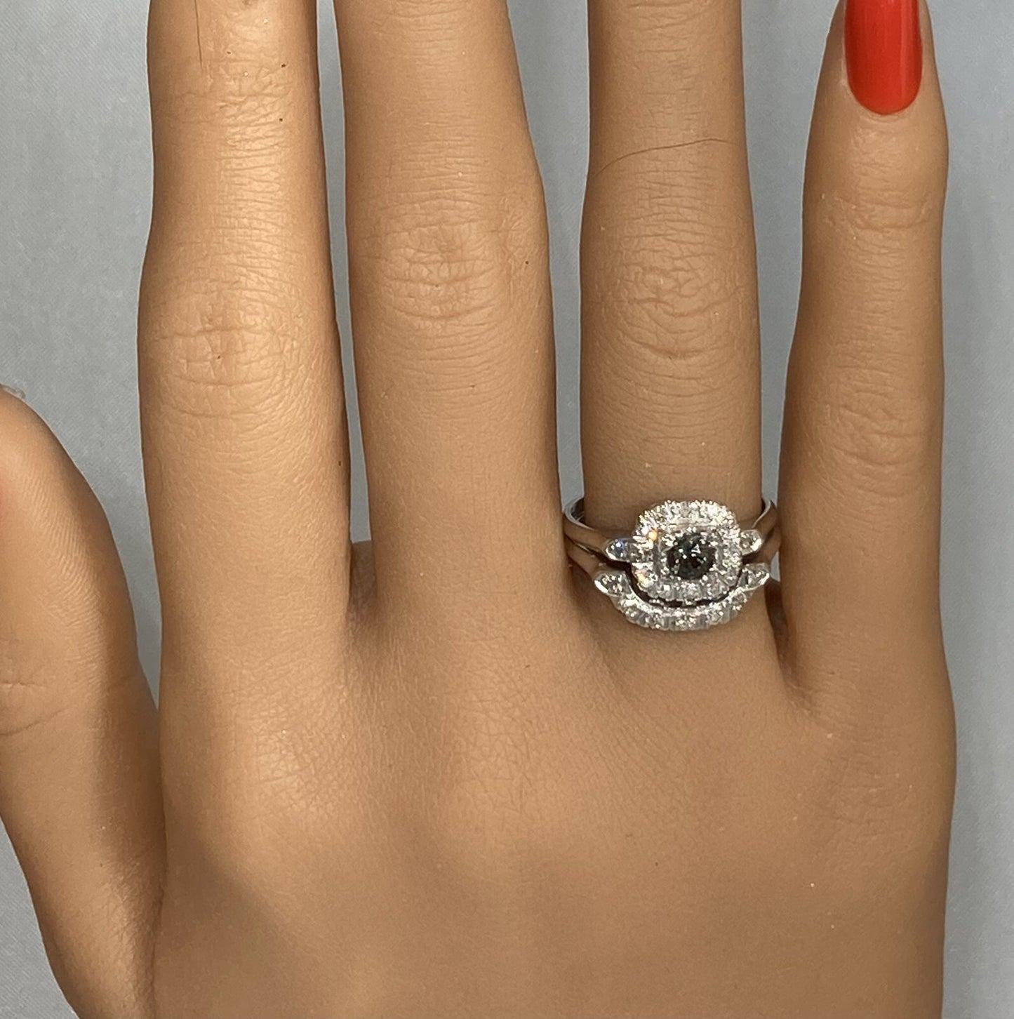 0.36ct Oval Alexandrite Diamond Fishtail Ring — GIA Certified, Platinum