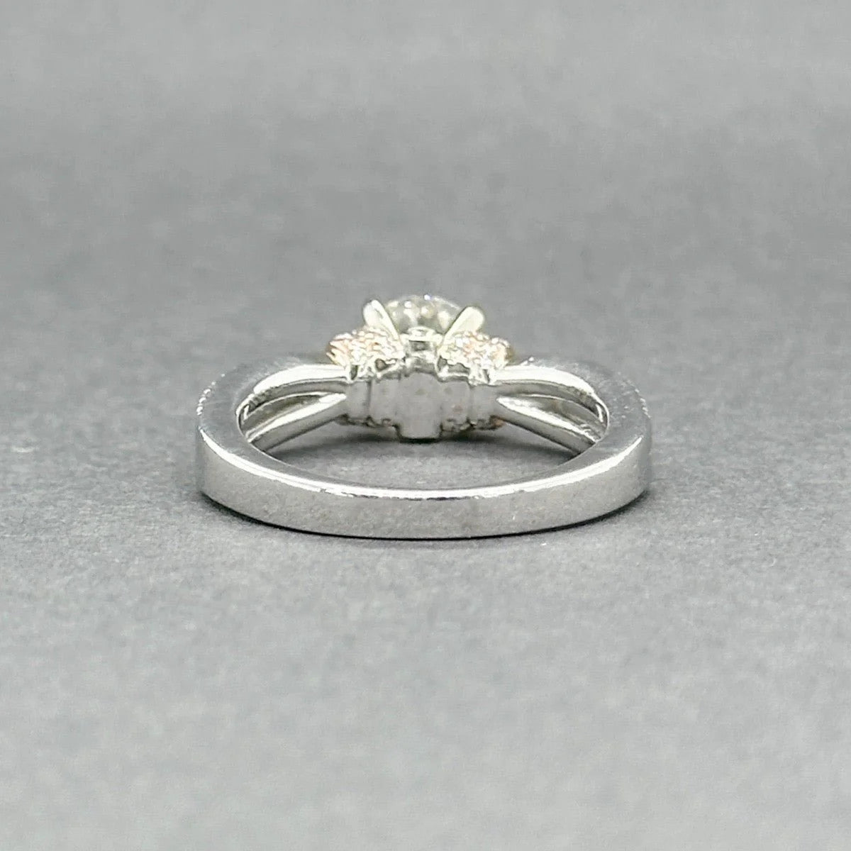 0.95ct Round Brilliant Diamond Engagement Ring — GIA Certified, 14k Two-Tone Gold