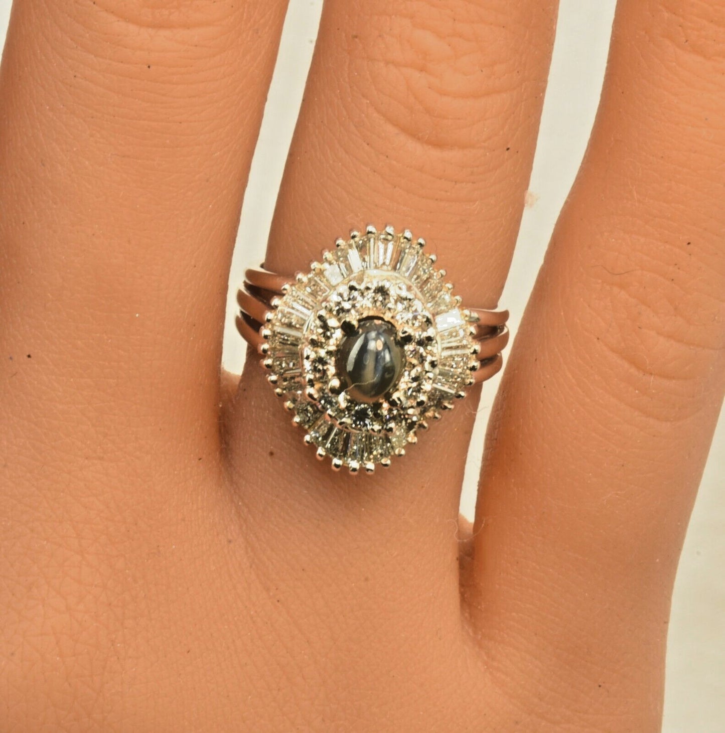 1.03ct Oval Alexandrite Cat's Eye Vintage Ring — GIA Certified, 18k White Gold